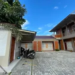 Oyo 93341 Ananda Homestay Syariah