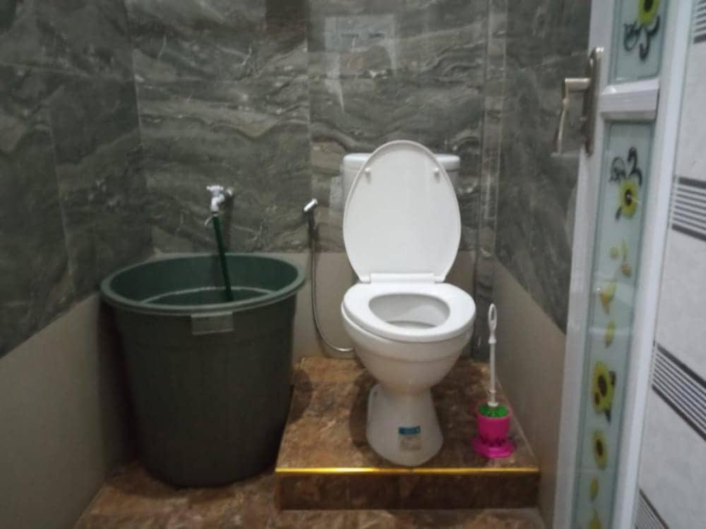 Hotel Oyo 93341 Ananda Syariah