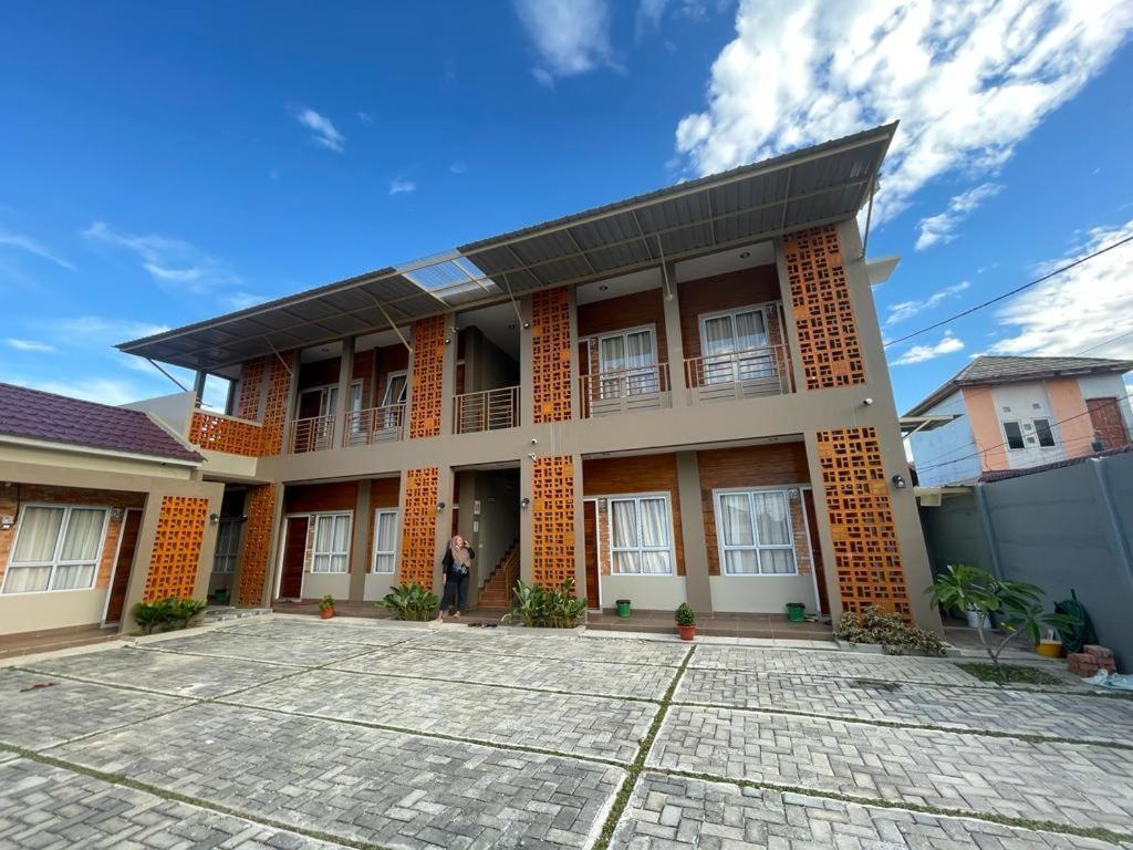 Oyo 93341 Ananda Syariah 2* Pekanbaru