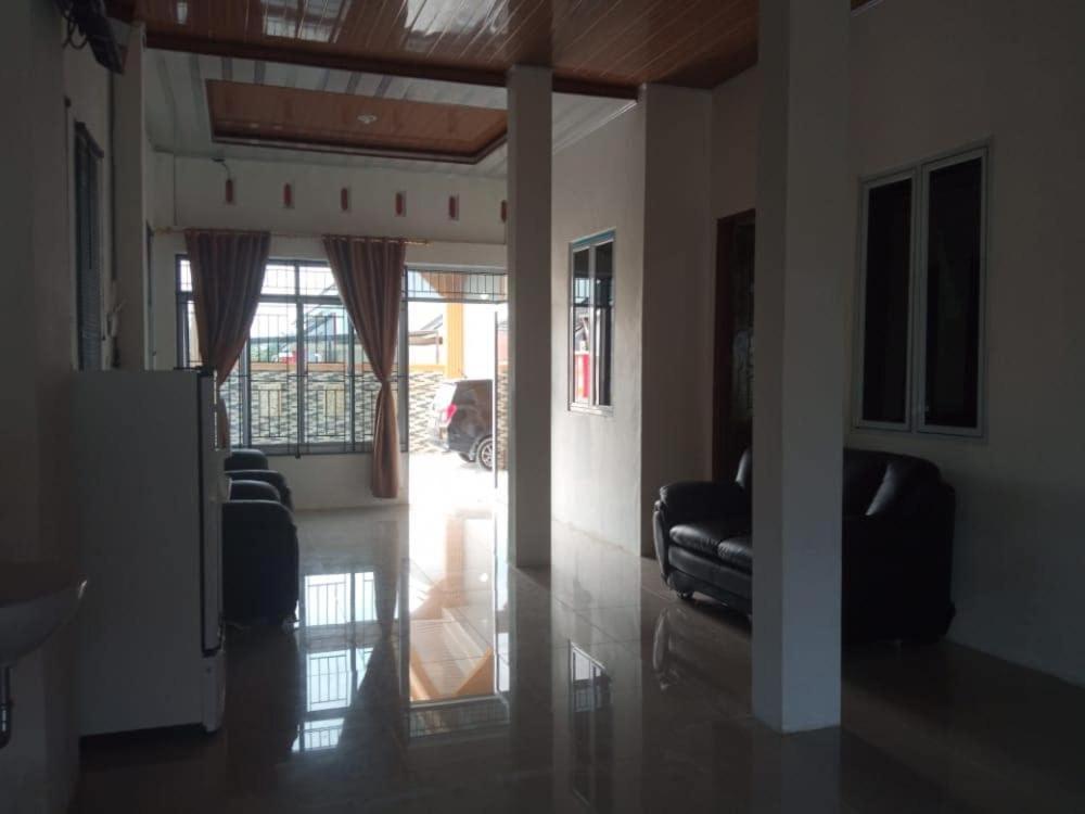 Oyo 93341 Ananda Syariah Pekanbaru
